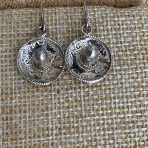 Sterling sombrero earrings from Mexico - Picture 5 of 5